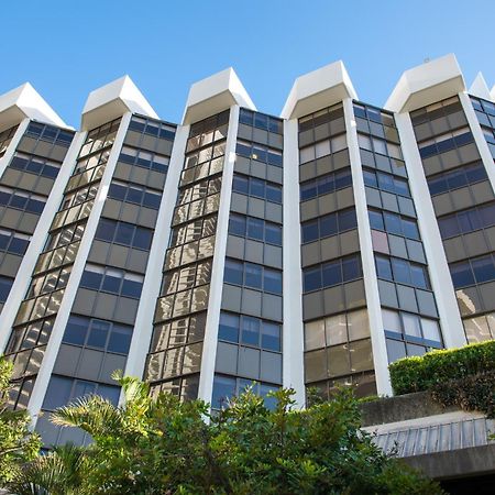 Tiki Hotel Apartments Surfers Paradise Gold Coast Exterior foto