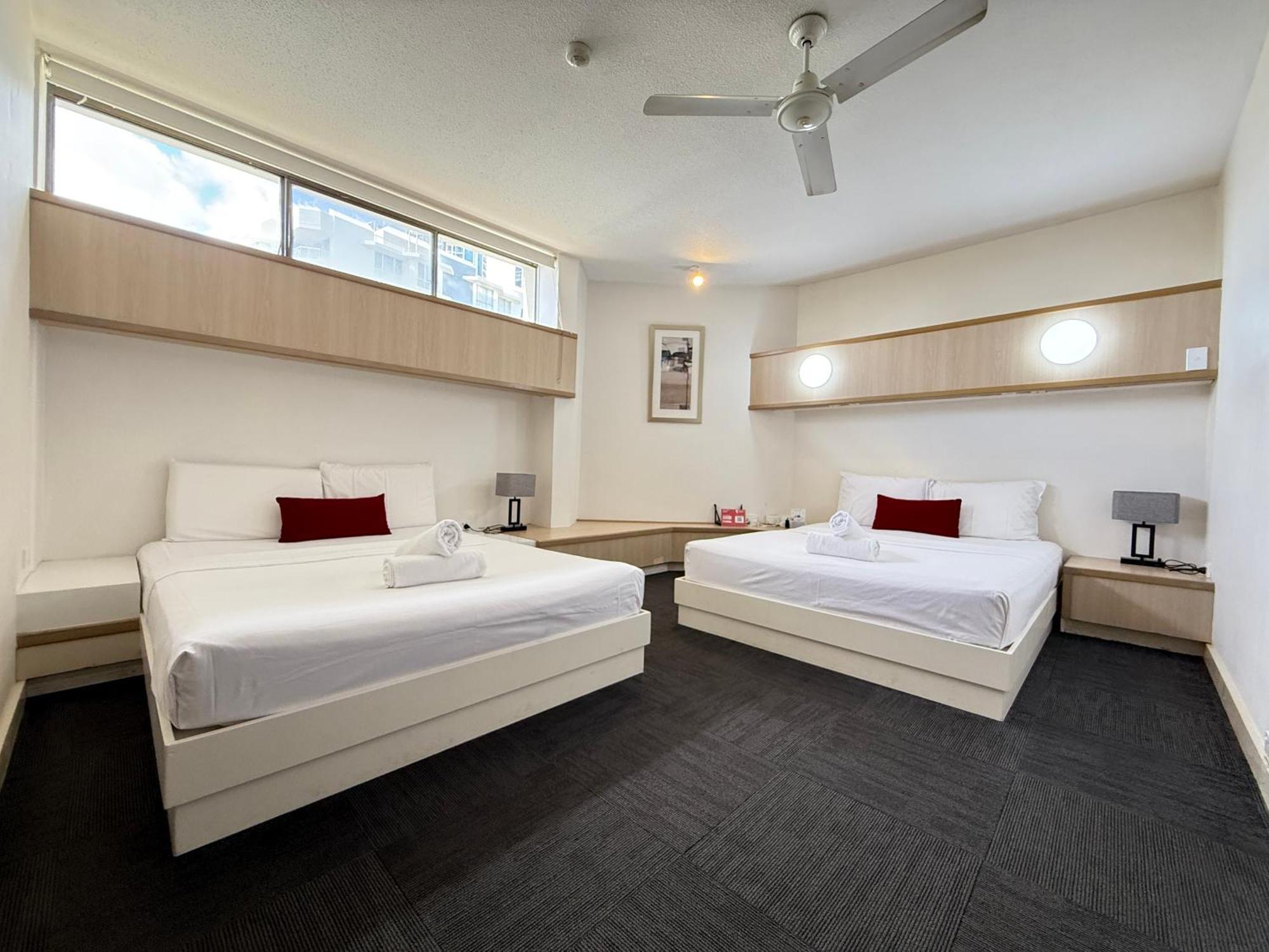 Tiki Hotel Apartments Surfers Paradise Gold Coast Exterior foto
