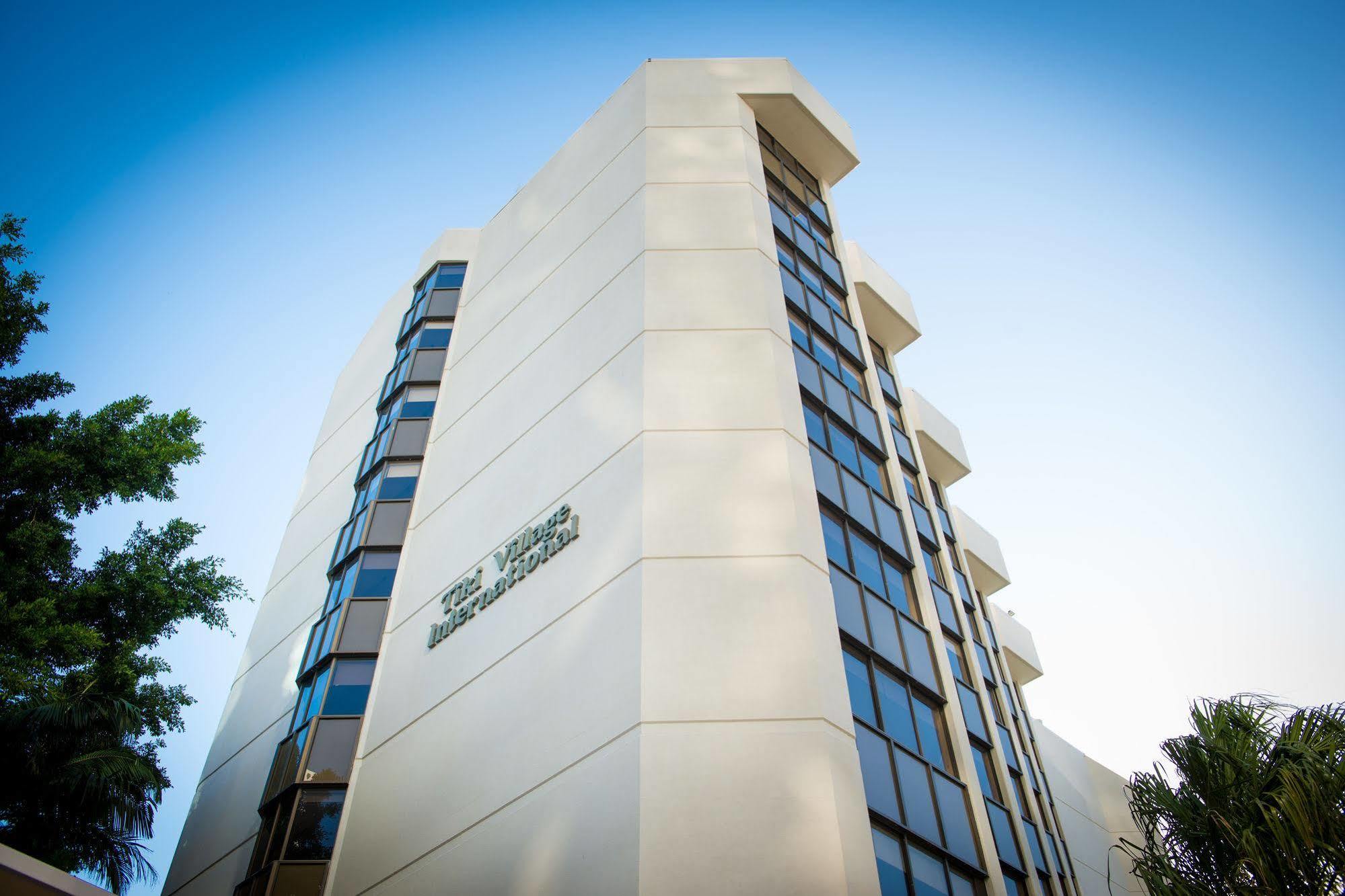 Tiki Hotel Apartments Surfers Paradise Gold Coast Exterior foto
